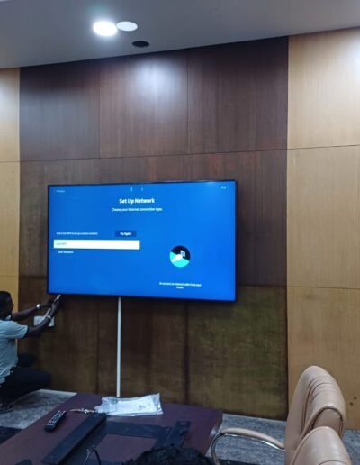 85inches samsung Monitor Installation